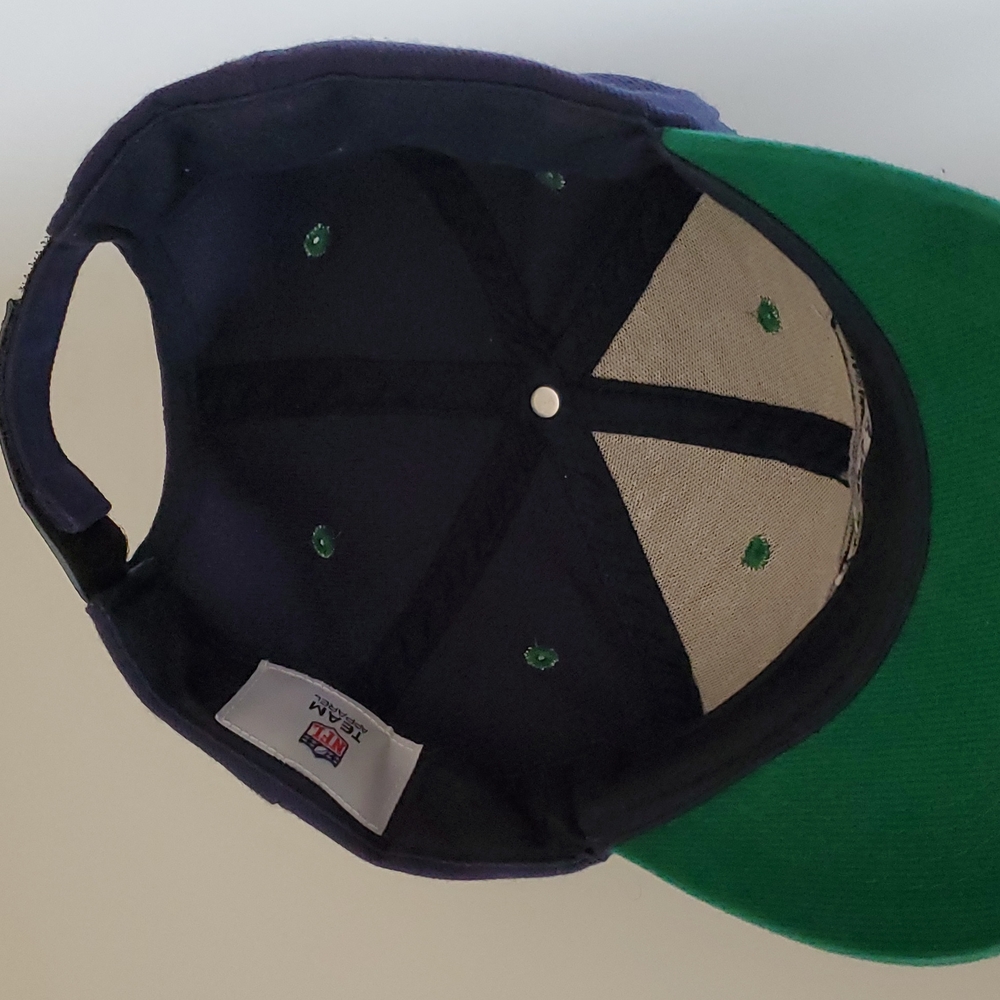 Seahawks Hat - Picture 2 of 3